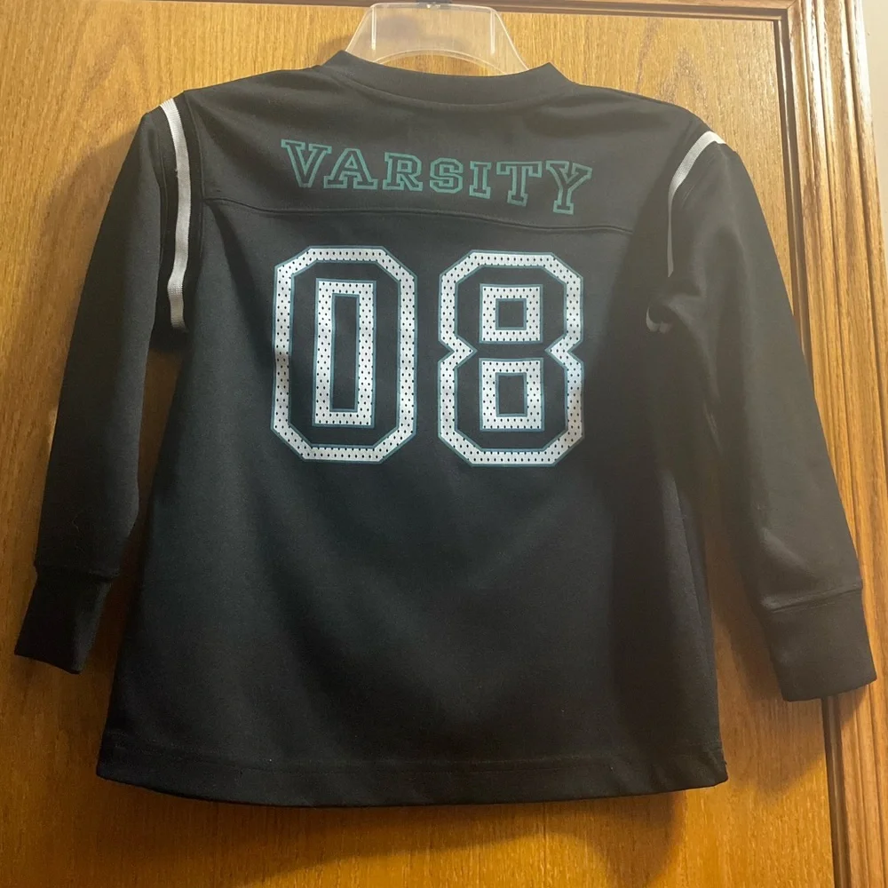 Old Navy Black Kids Graphic Long Sleeve Jersey Shirt with Number 08 Design.